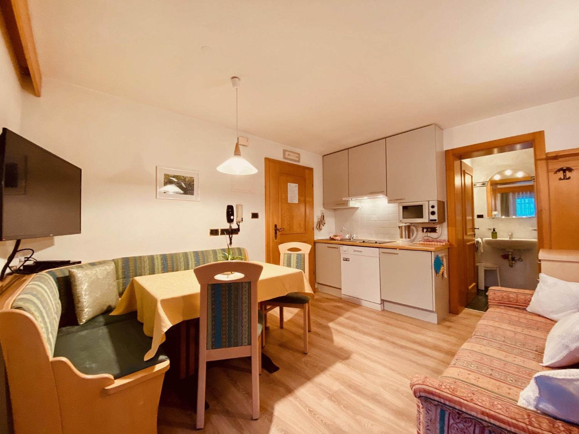 Apartments Residence Montana Rasun di Sopra Kültér fotó