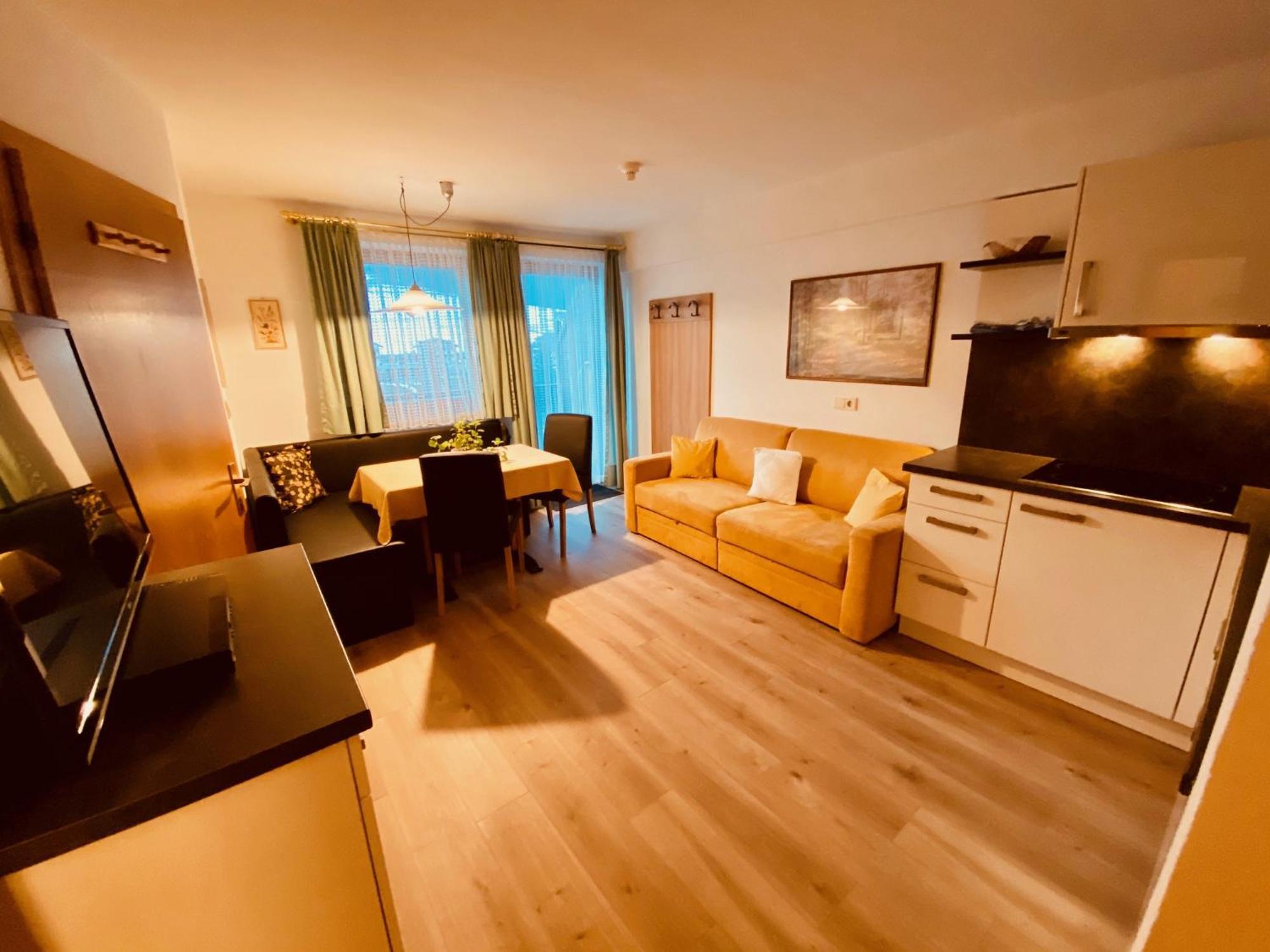 Apartments Residence Montana Rasun di Sopra Kültér fotó