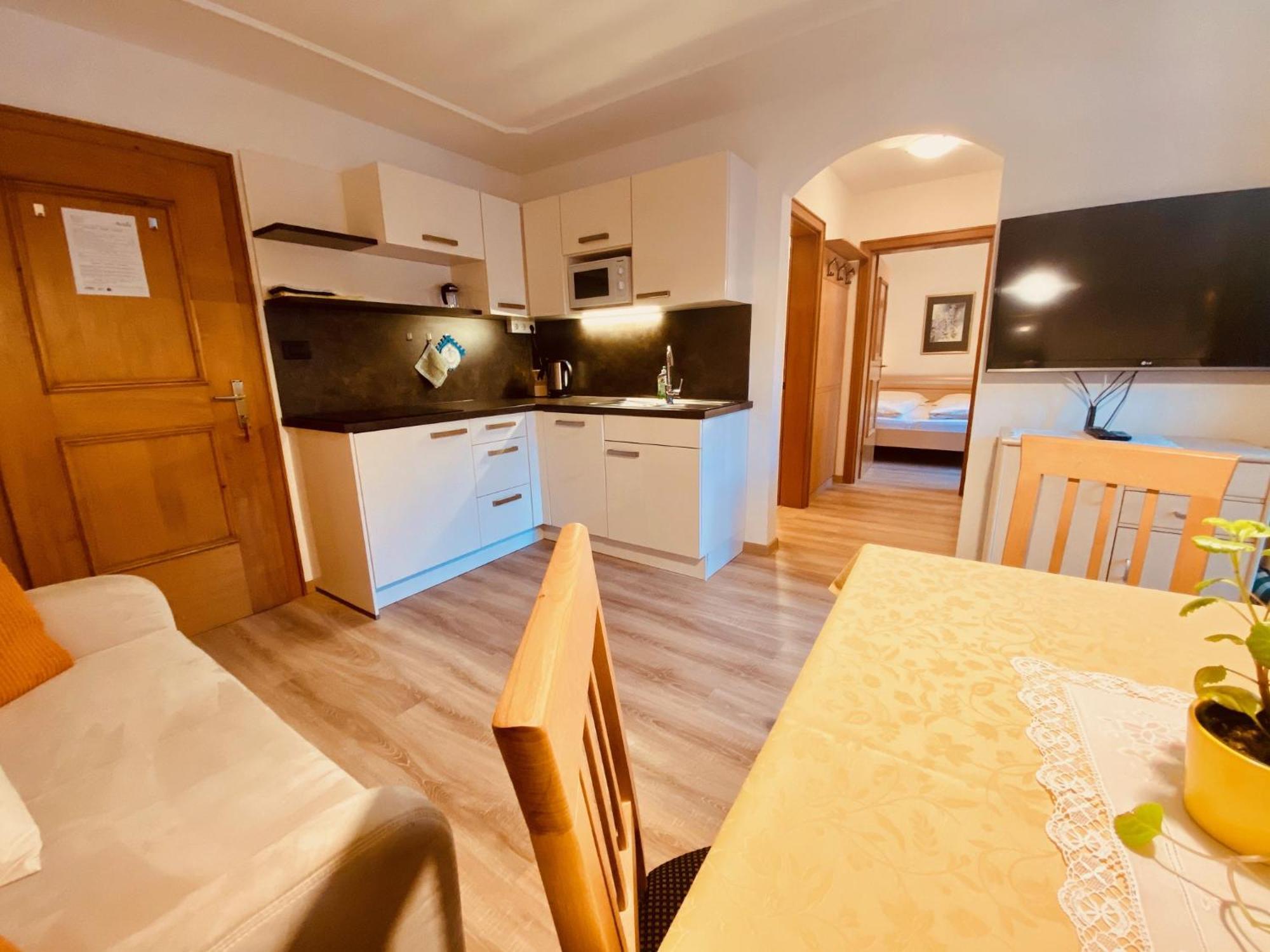 Apartments Residence Montana Rasun di Sopra Kültér fotó
