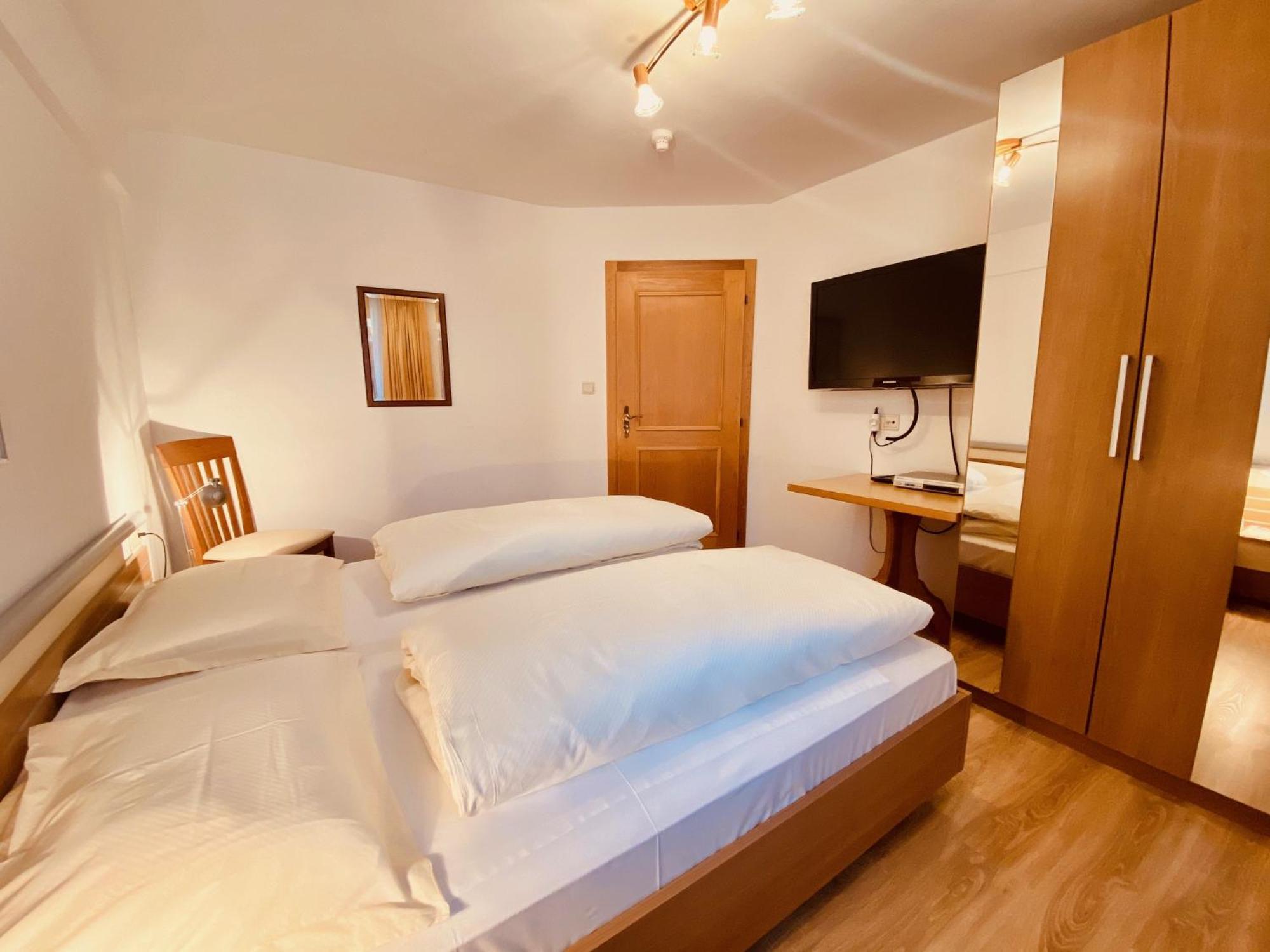 Apartments Residence Montana Rasun di Sopra Kültér fotó